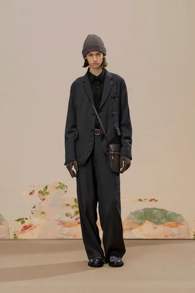 Look 1